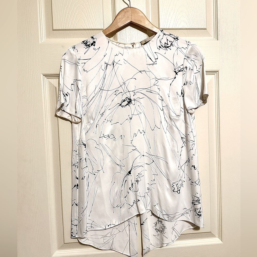 NWOT Hellessy Off White/Black Gorgeous Floral Detailed Blouse, Size 8 - VHTF!